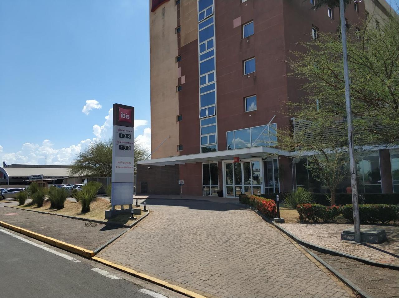 Hotel Ibis Линс Экстерьер фото